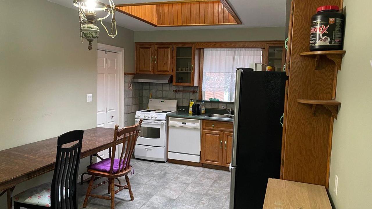 Glengrove Cozy Home تورونتو المظهر الخارجي الصورة